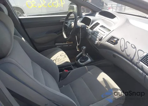 2008 Honda Civic Lx z USA, uszkodzony, nr VIN 1HGFA155X8L002299